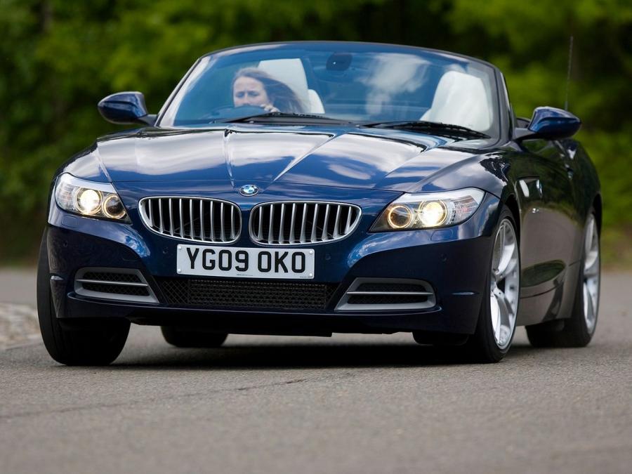  BMW Z4 sDrive 3.5i Roadster 2009 года  (UK) (фото 16 из 16)